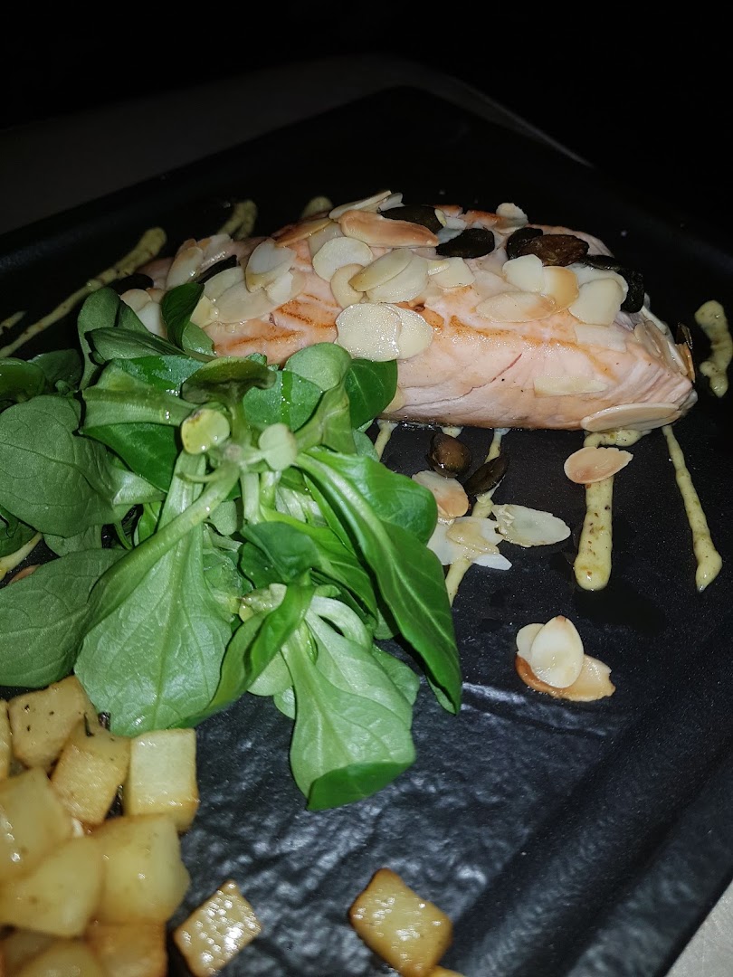 DeMà