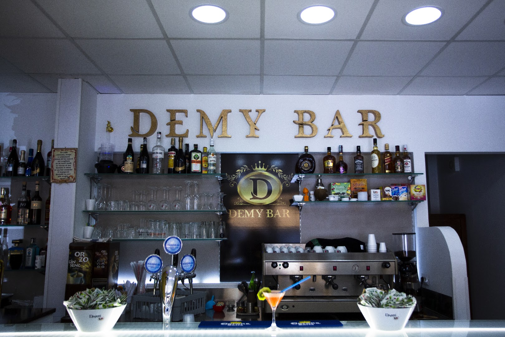 Demy Bar