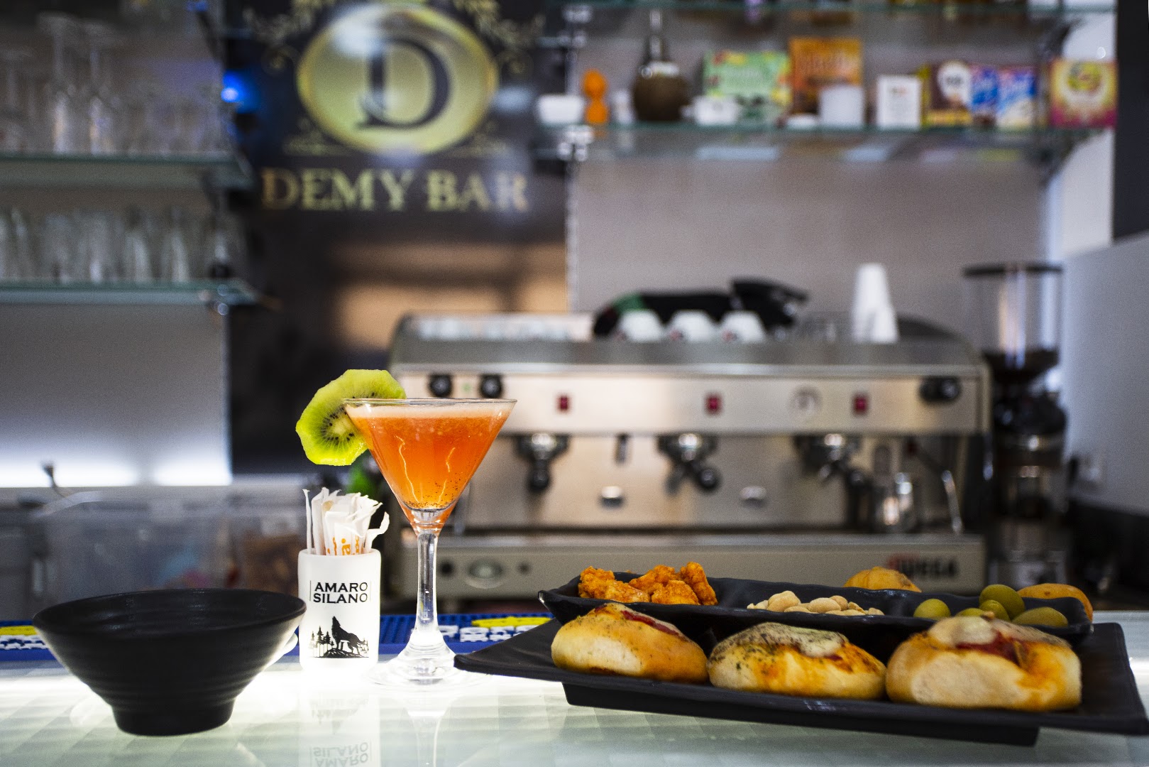 Demy Bar