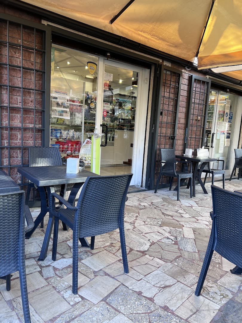 DENDEN Bar - Ploom reseller, Roma