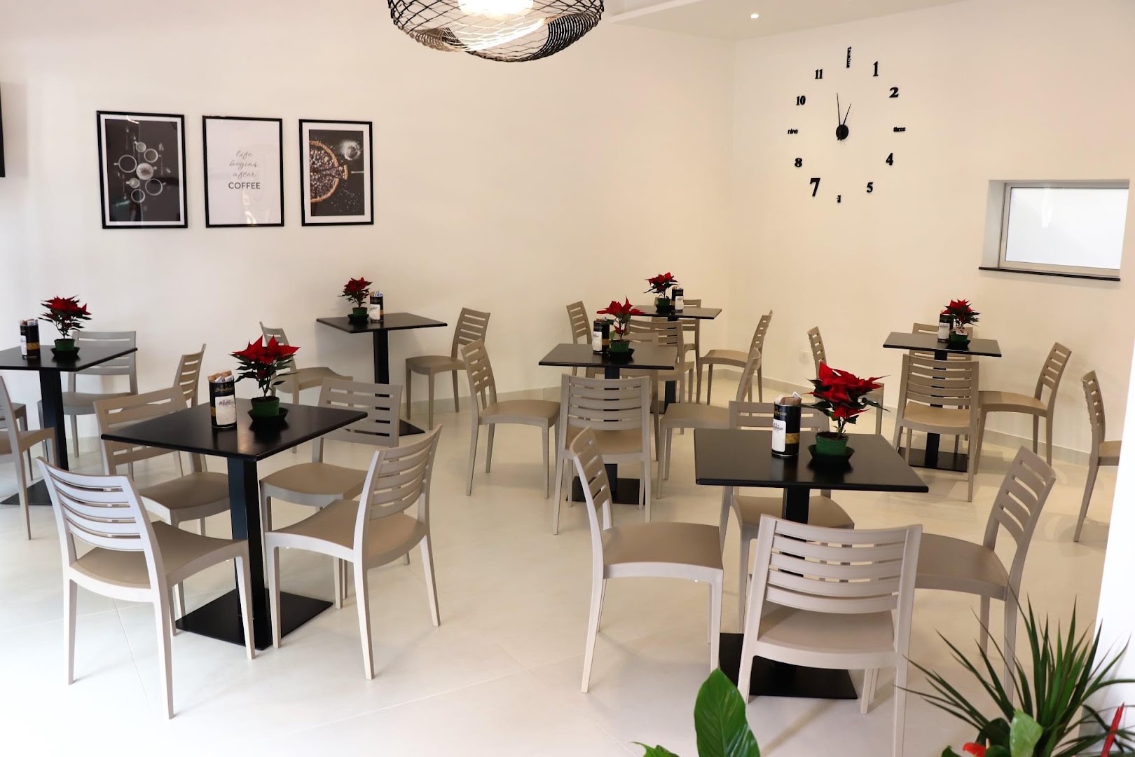 Denny's - ristorante - pizzeria - gastronomia - pasticceria - caffetteria - gelateria