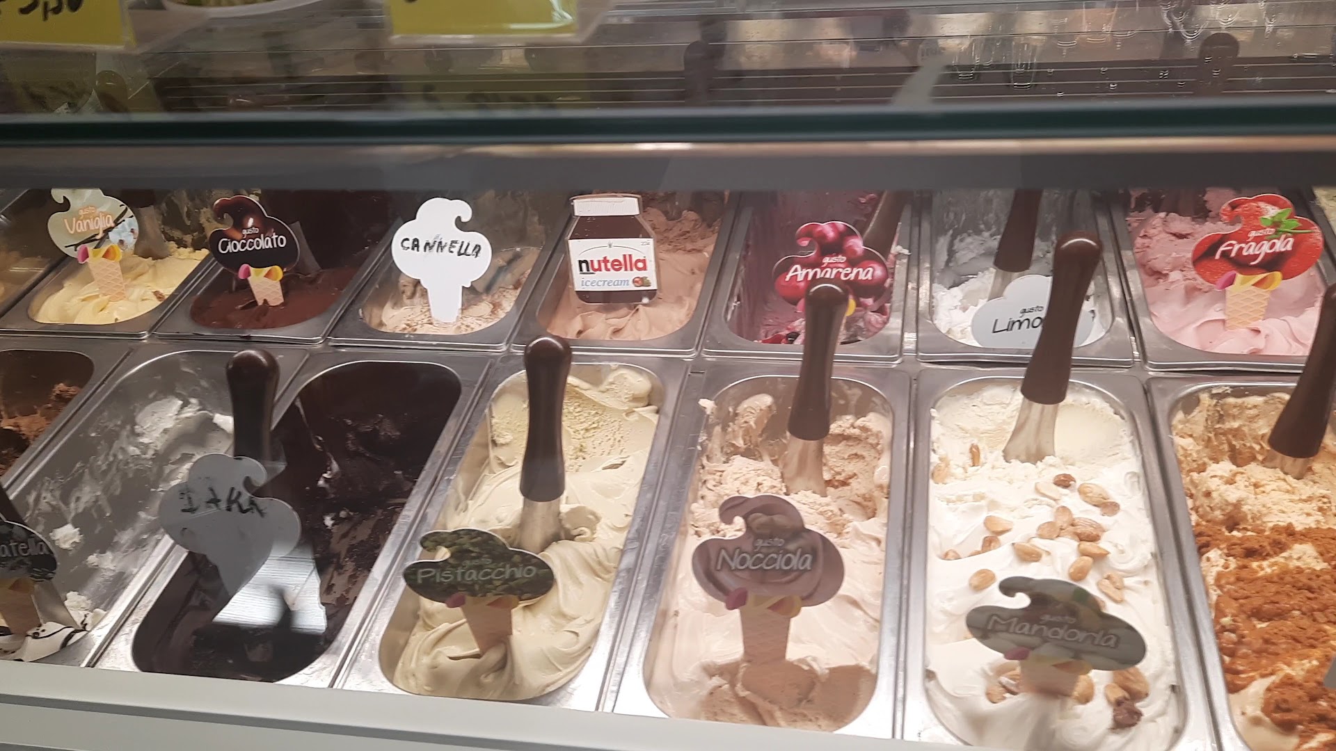 Dentro Ortigia Gelateria