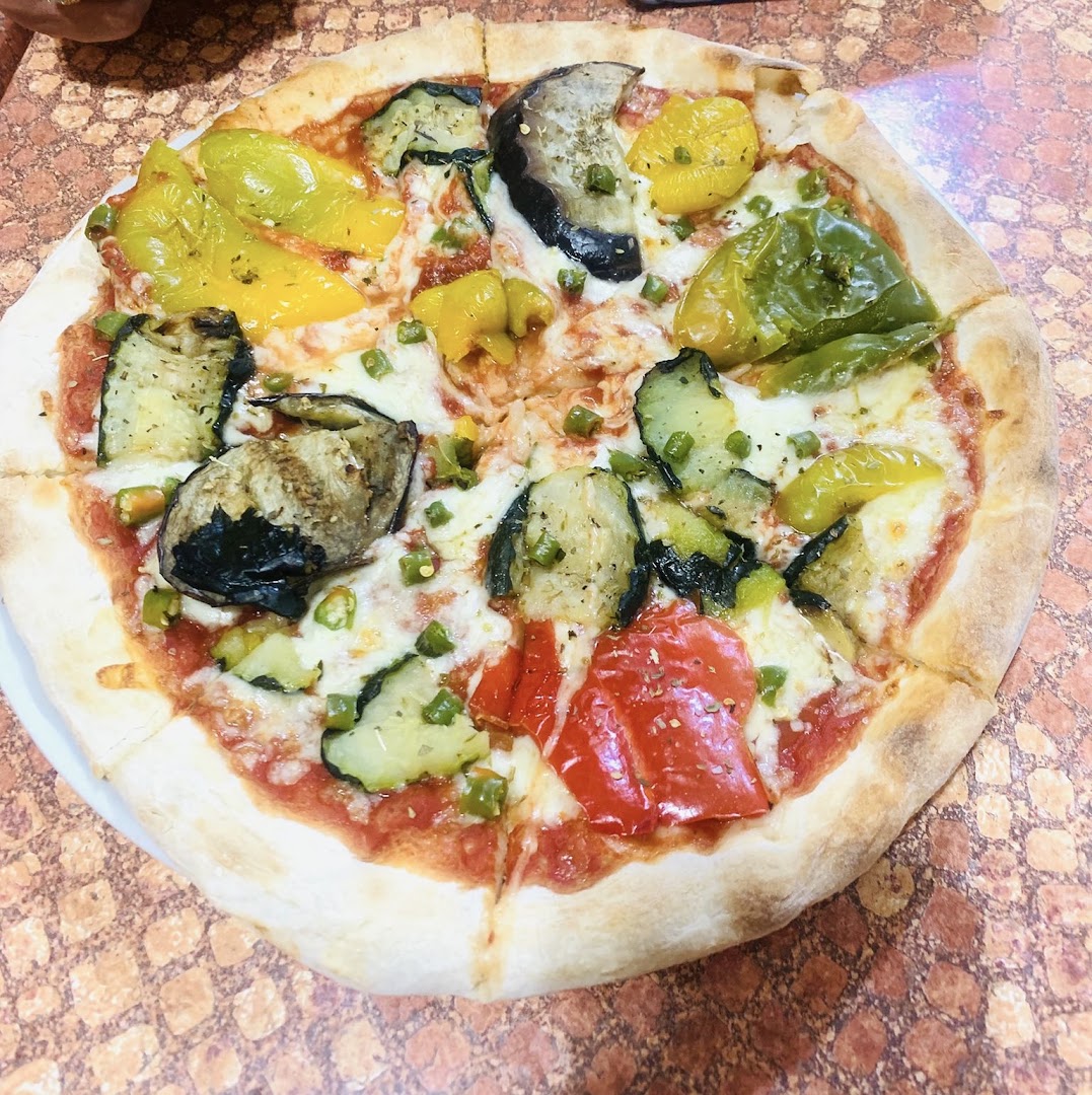 Desi Pizzeria Kebab