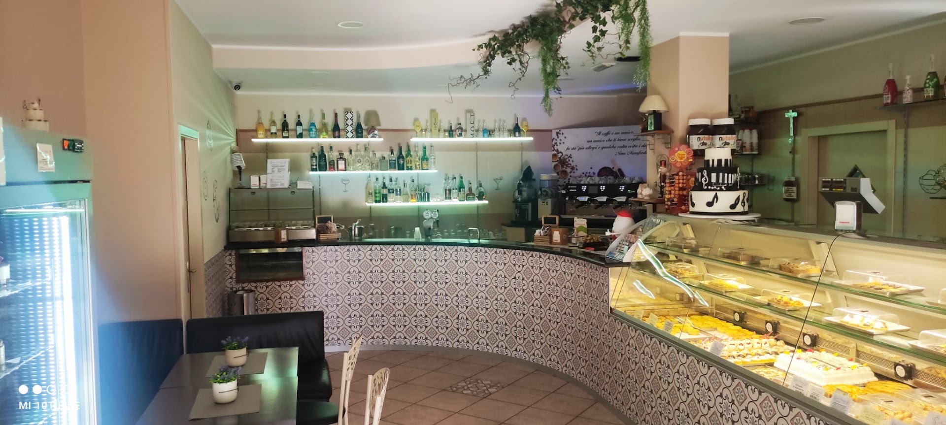 Desideri & Delizie Caffetteria, Pasticceria,Gelateria,Gastronomia Rosticceria, Martina Franca