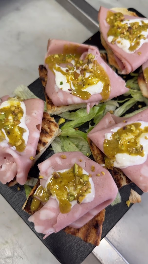 Di Giovanni - pizzeria, polleria, hamburgeria