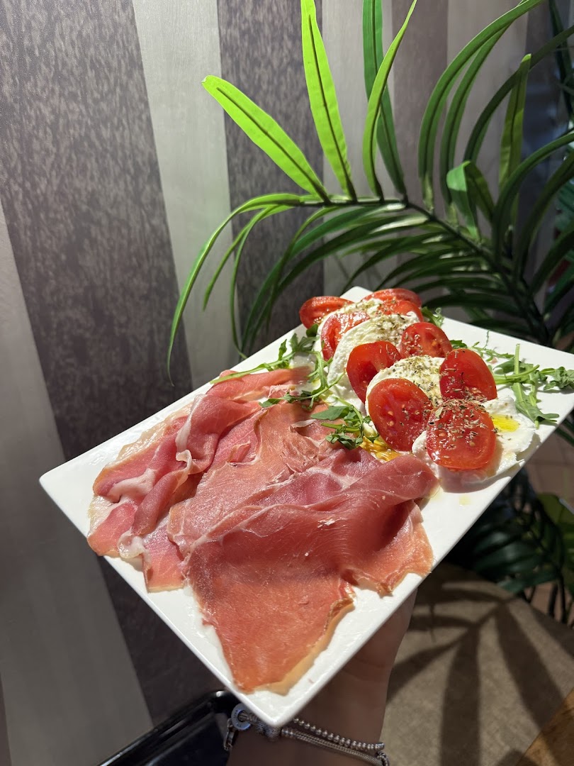 Di Siro dal 1966 | Aperitivi | Bistrò | pausa pranzo | Pizzeria