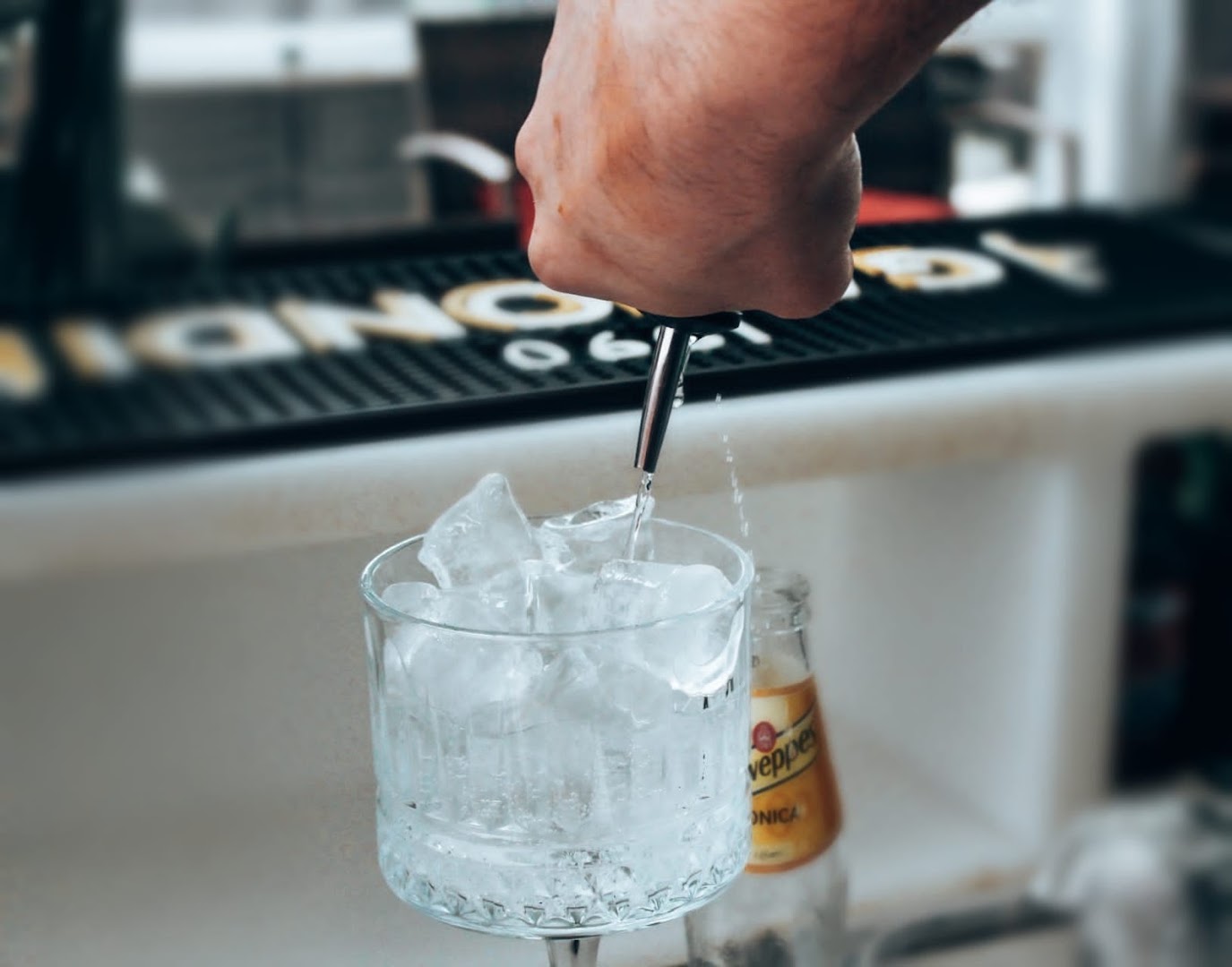 Diamond Vineria & Cocktail Bar