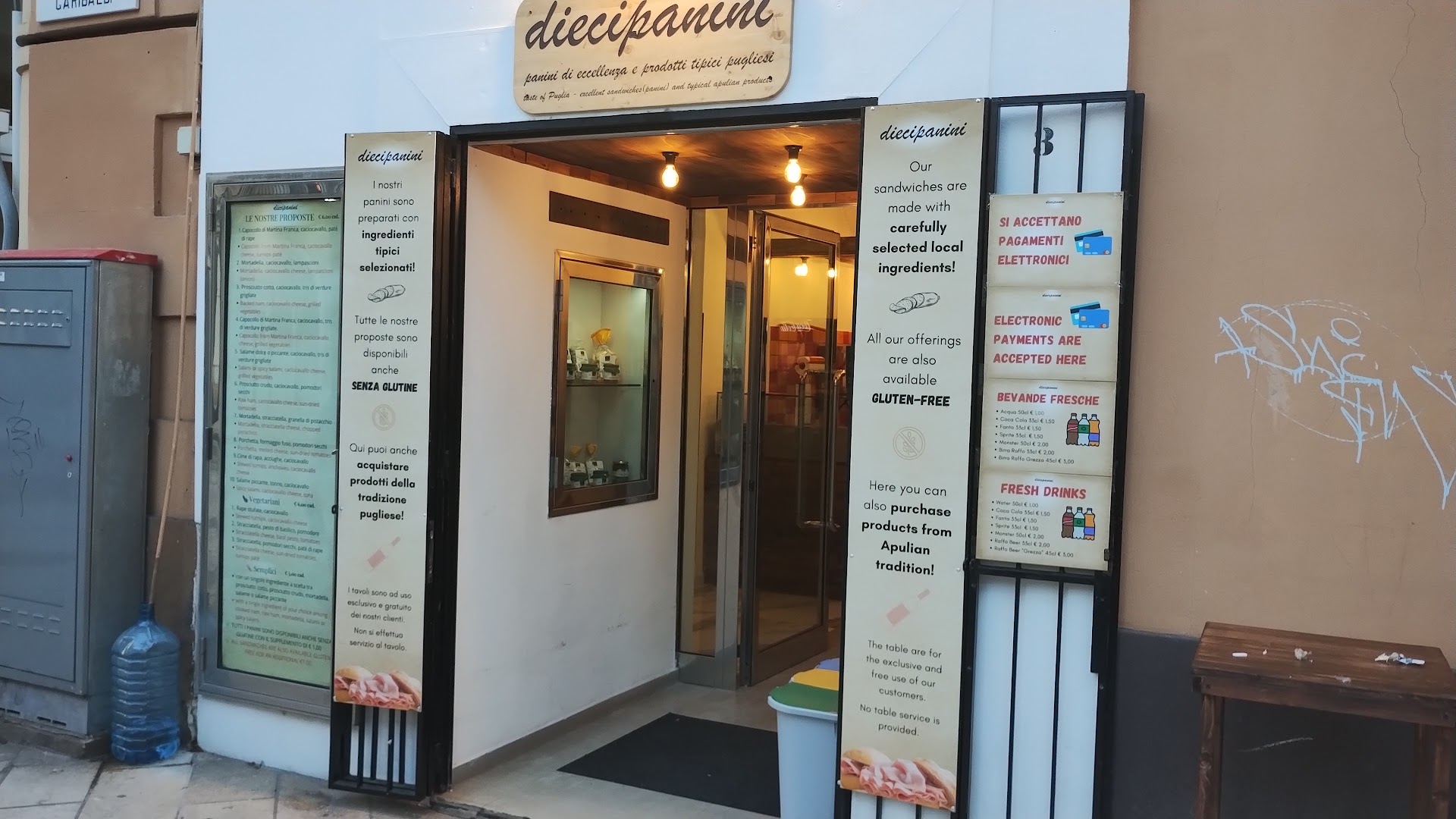 diecipanini