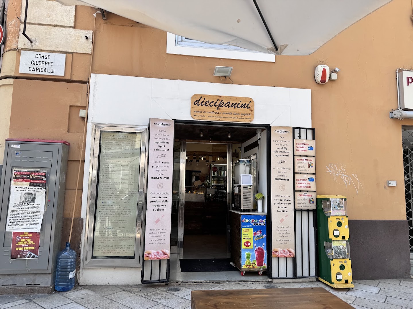 diecipanini