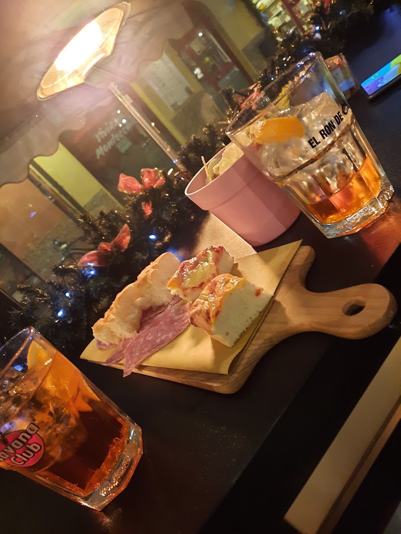 Different Café