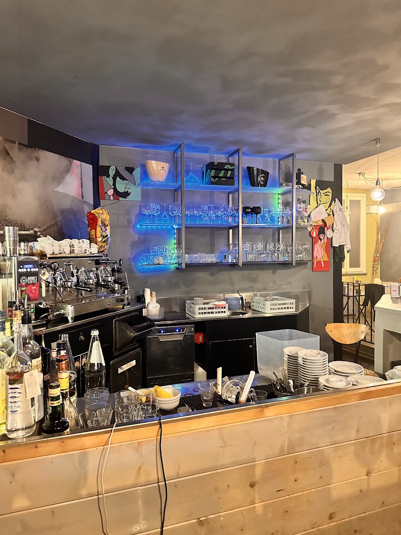 Different Café