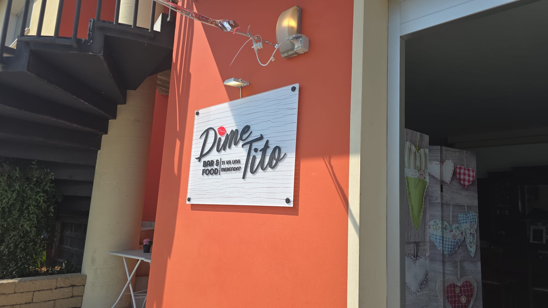 Dime Tito Bar & Food