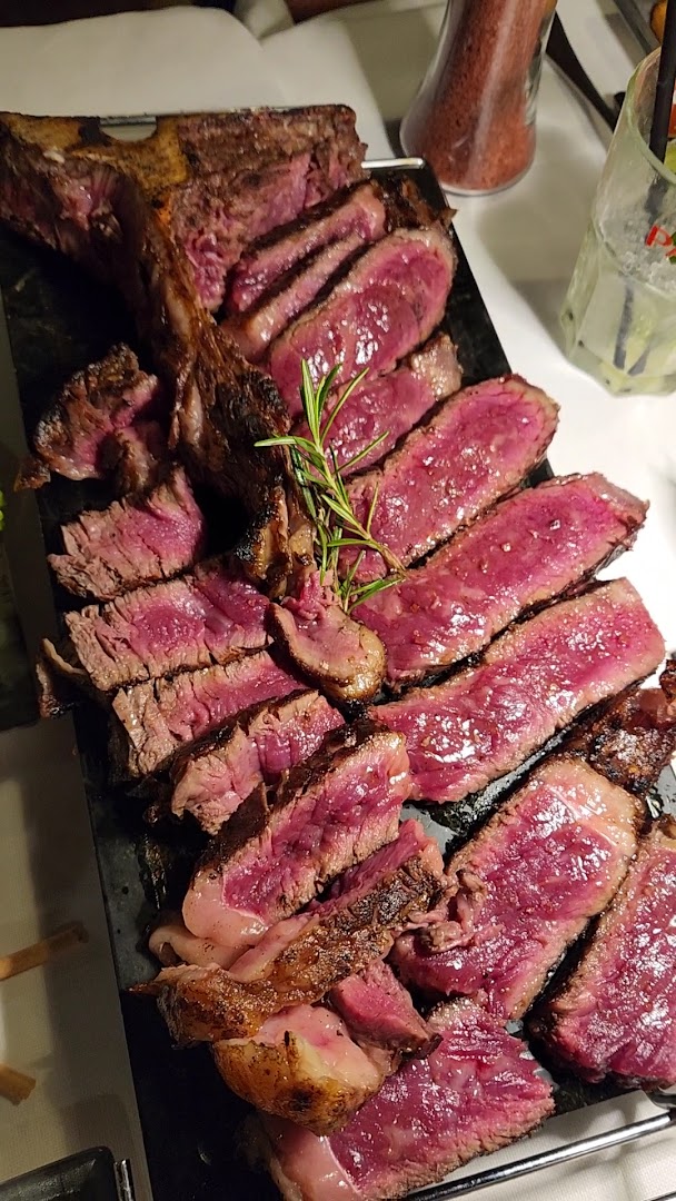 Dinamo "Steak House & Music", Oleggio