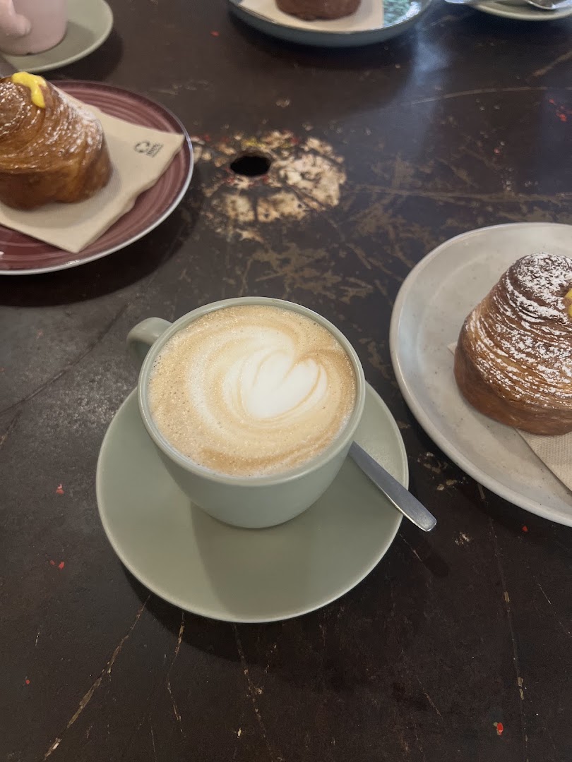 D'Ire Mini Bakery & Bistrot