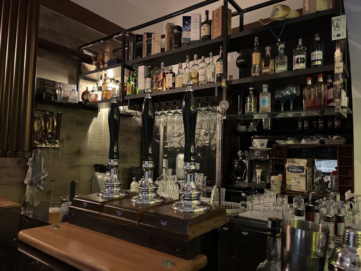 Disorder Public House, L'Aquila