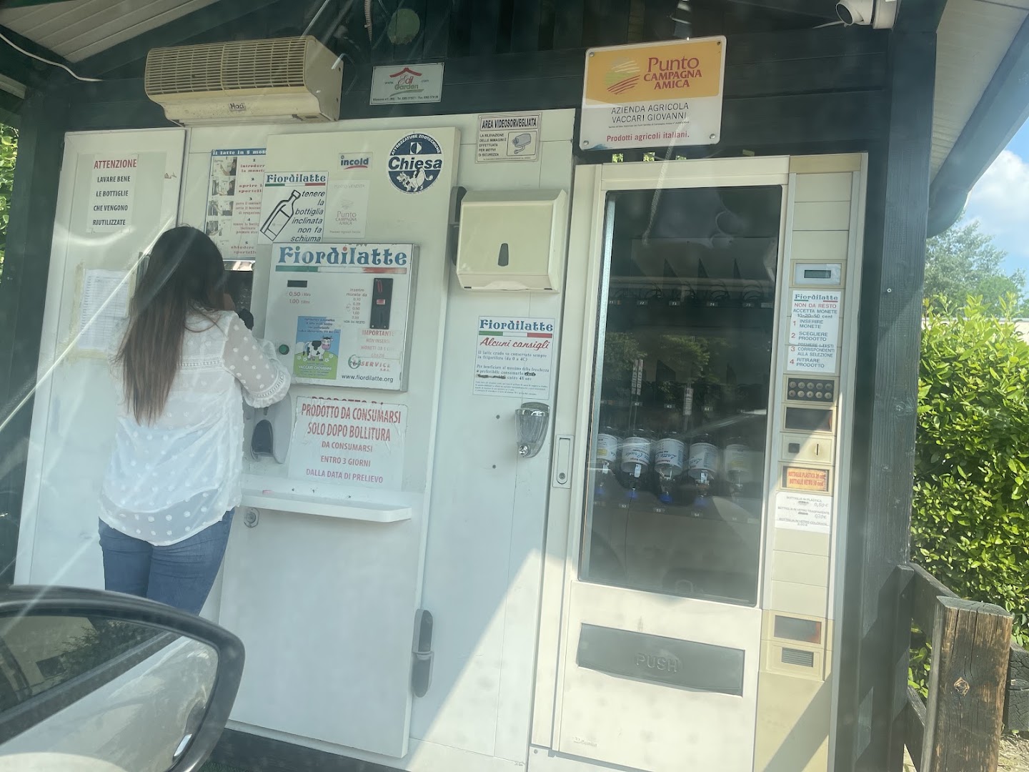 Distributore di latte crudo • Punto Campagna Amica - Azienda Agricola Vaccari Giovanni, Formigine