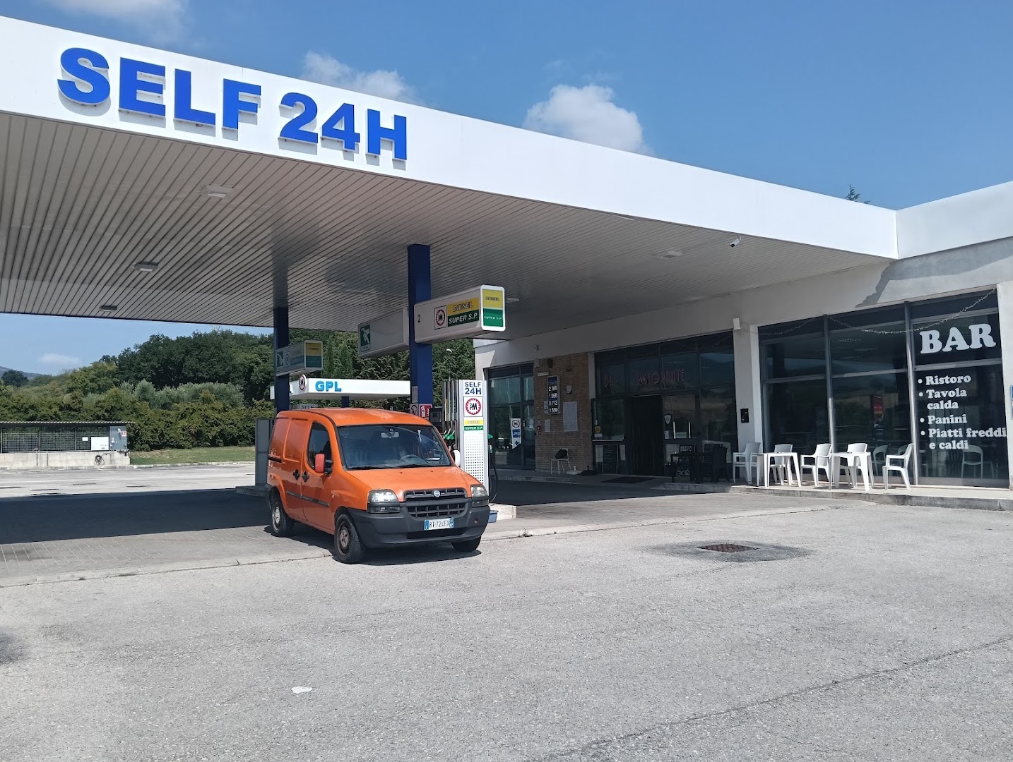 Distributore di Metano FGE RETI srl, Treia