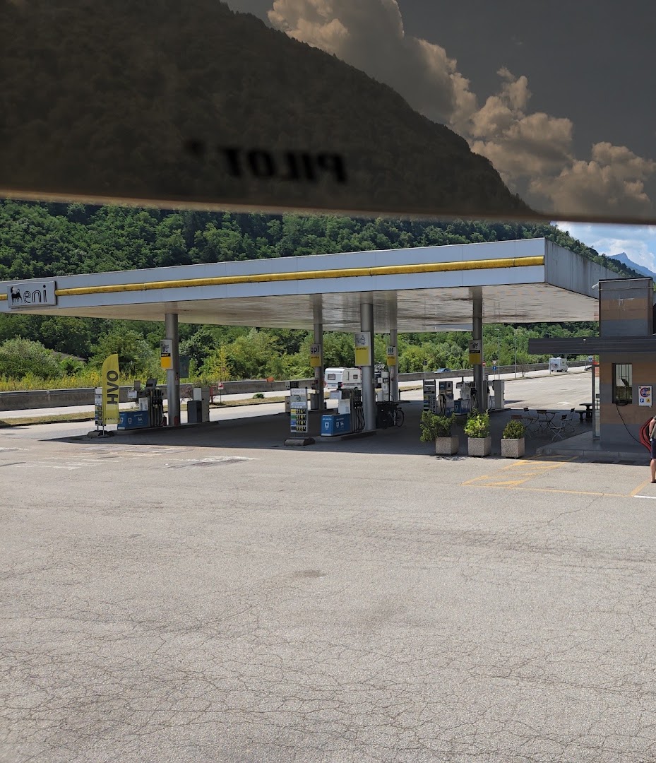 DISTRIBUTORE ENI RONCEGNO CON GPL, METANO, LAVAGGIO,BAR