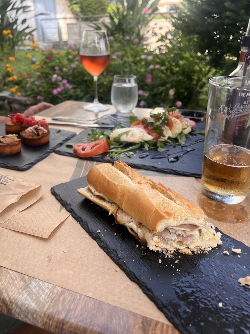 Divin Baguette -Amalfi Coast