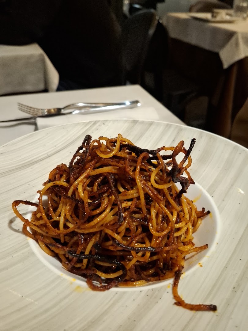 Divina Braceria & Pizzeria