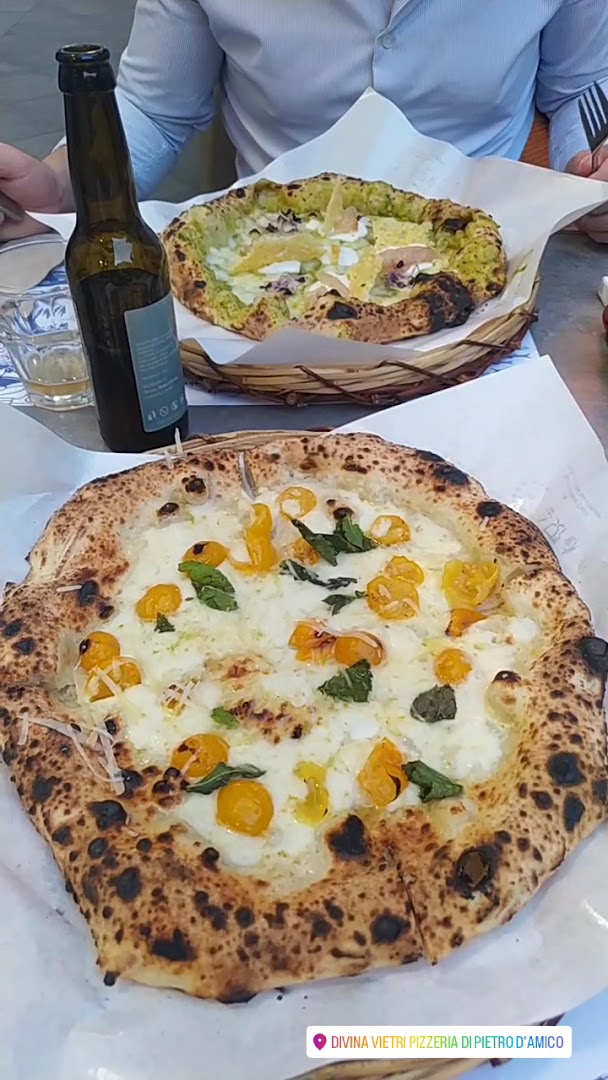Divina Vietri Pizzeria Marinara