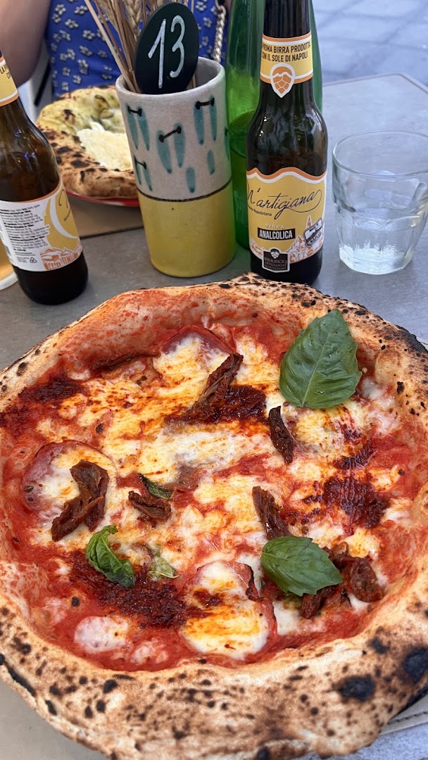 Divina Vietri Pizzeria Marinara