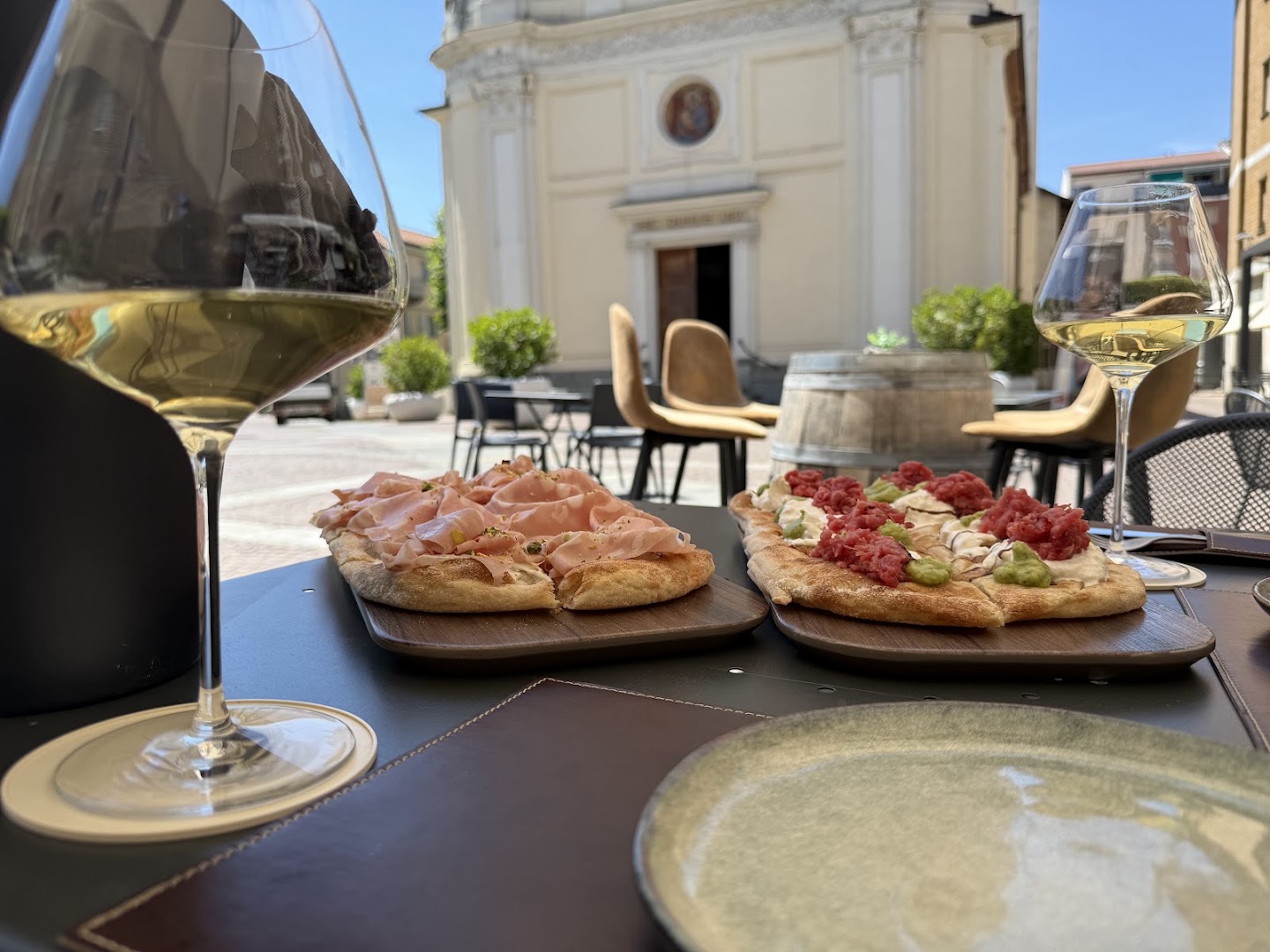Divina Wine Bar