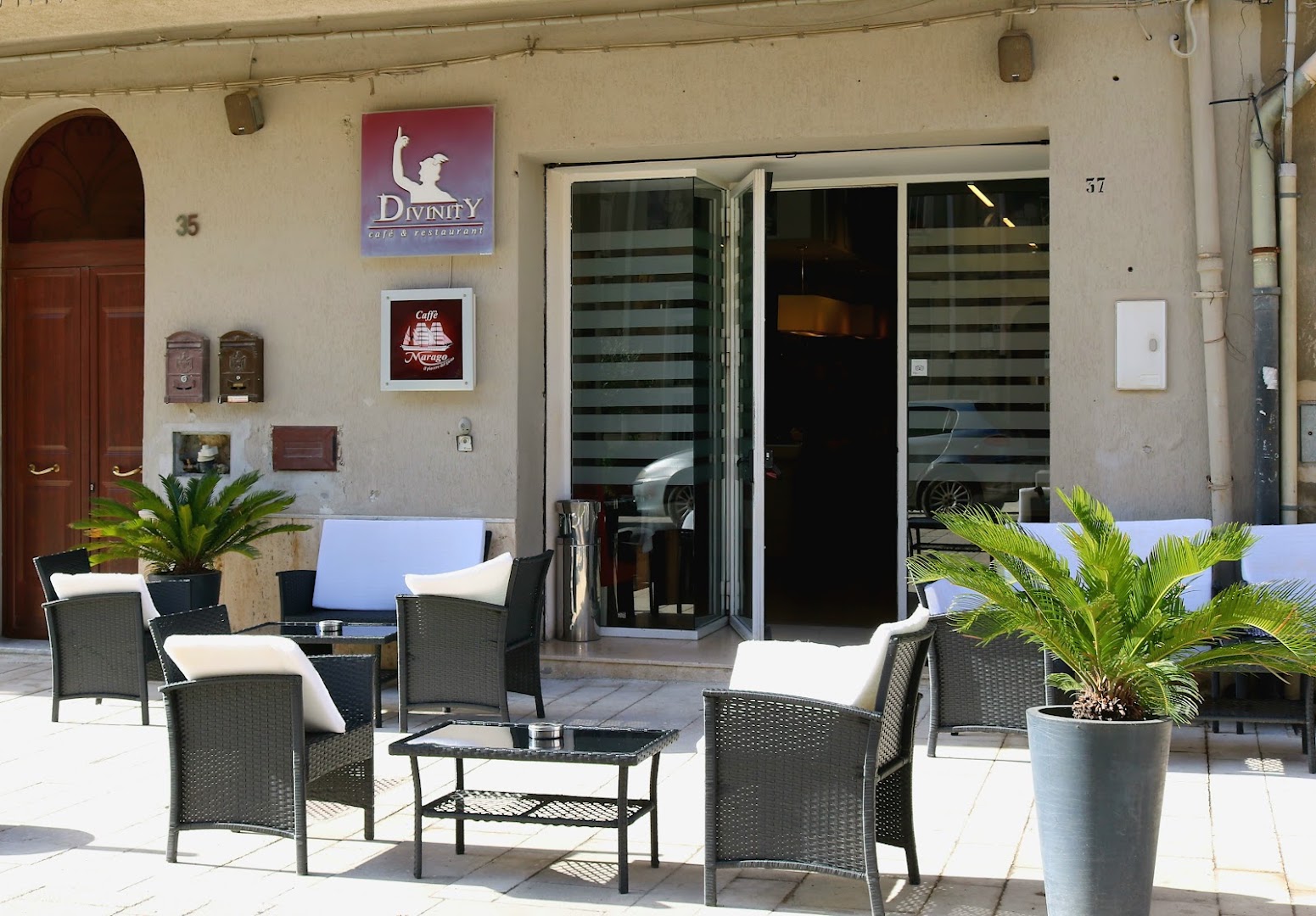 Divinity Bistrot