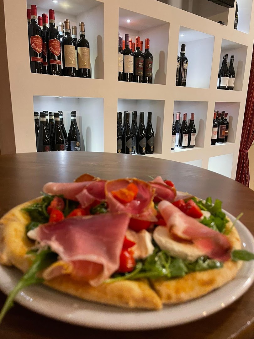 DiVino Bistrot e Relais, Pub,RistoPub, Pizzeria, Aperitivi, Cocktail bar, Musica dal Vivo Camere, Spa