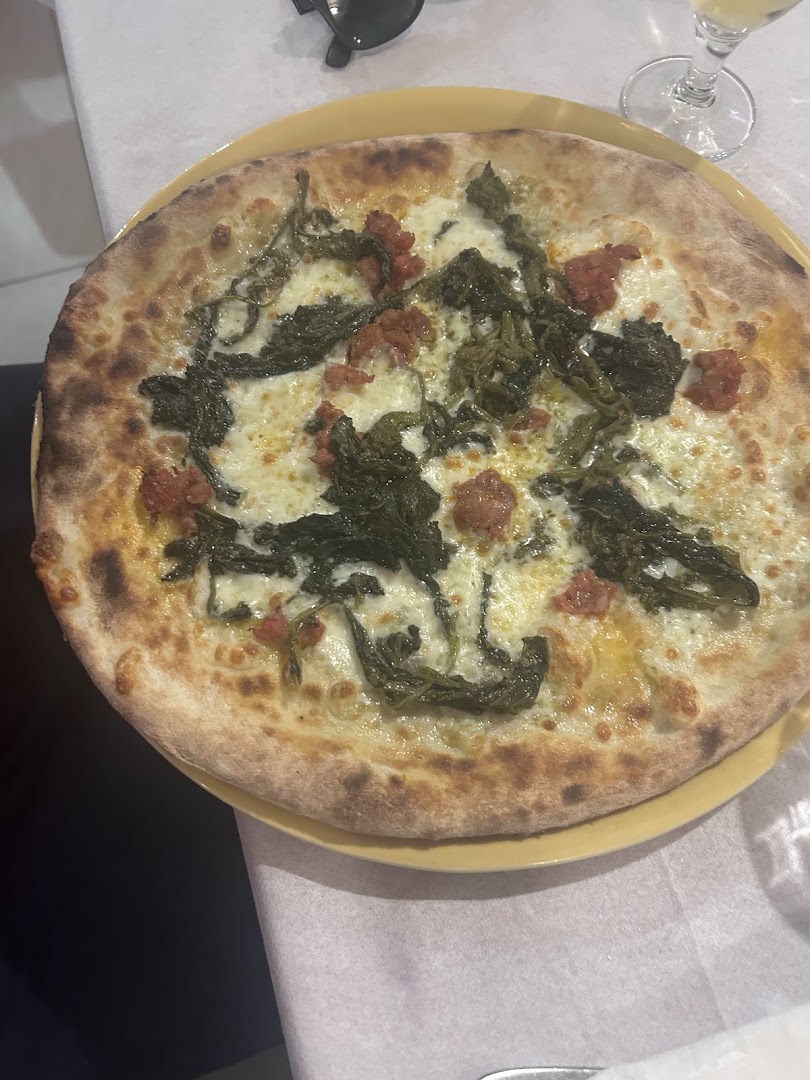 Divino Ristorante Pizzeria Affittacamere Di Joseph Cirigliano
