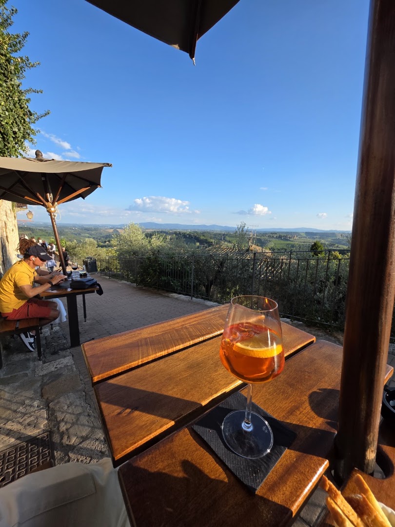 Divinorum Wine Bar