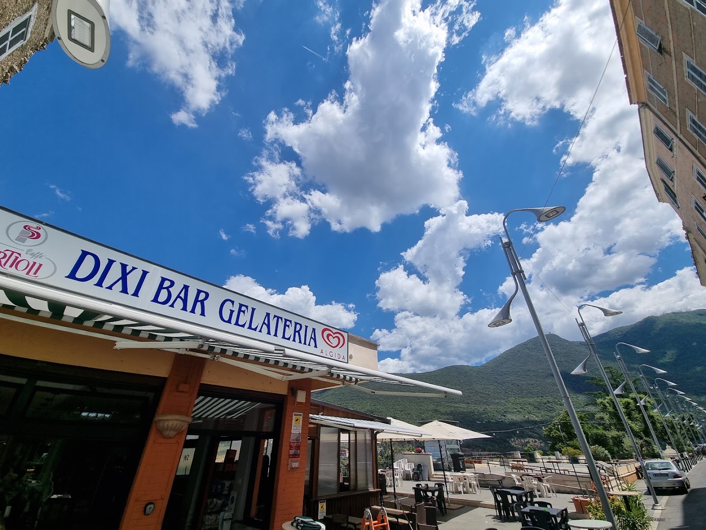 Dixi Bar