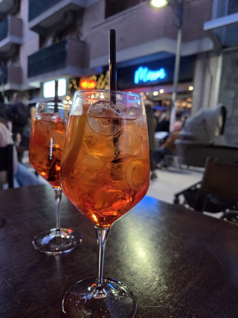 DOC - Vini d'Abruzzo, Cocktail & Piattini
