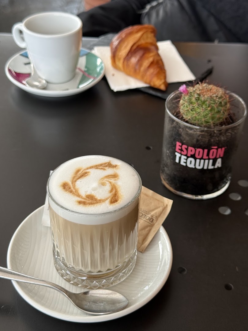 Dolce & Caffe'