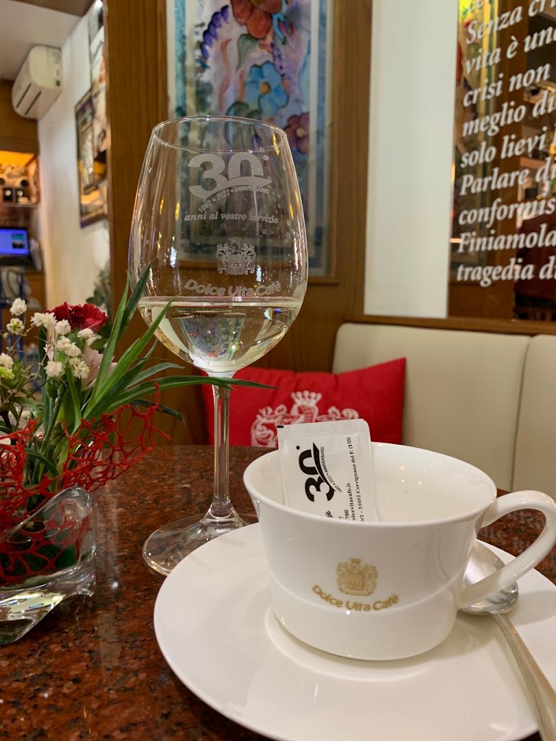dolce vita cafe