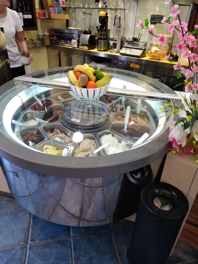 Dolci Momenti - Bar Pasticceria Gelateria, Potenza Picena