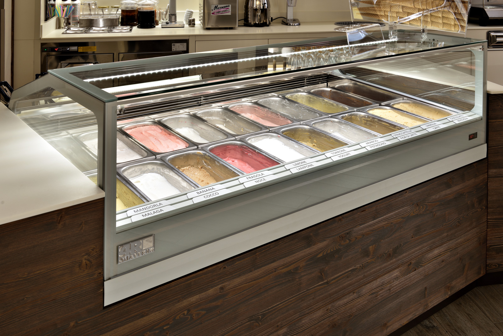 Dolom Ice