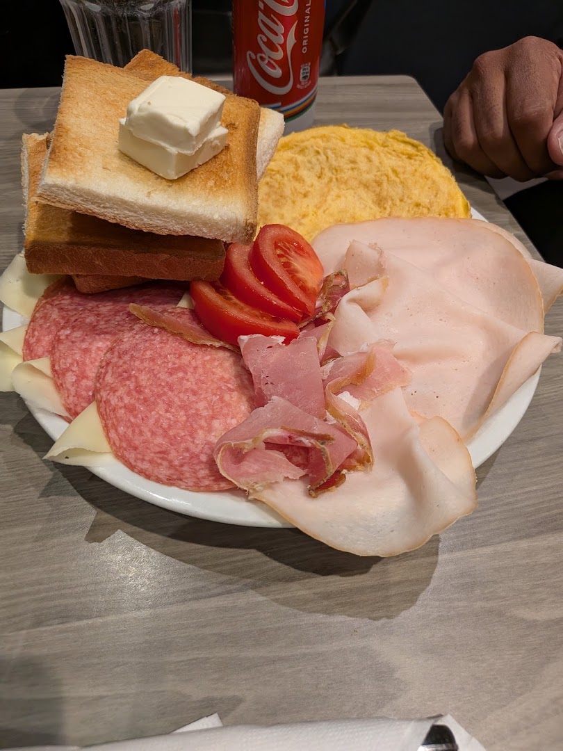 Domi Cafe
