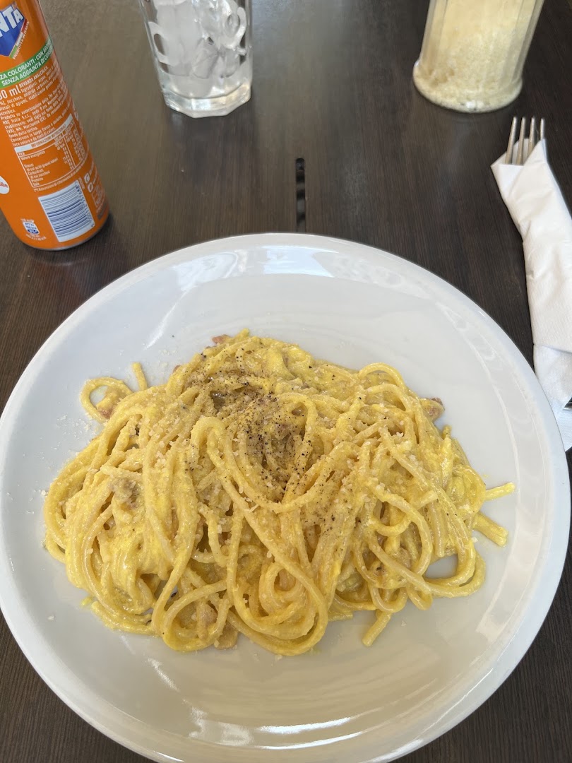 Domi Cafe