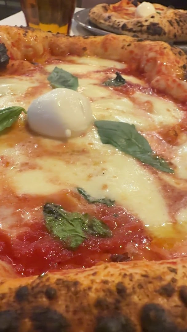 Don Salvatore - pizzaiuolo e oste