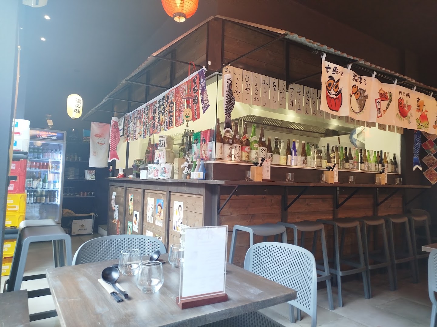 Donburi House 丼 Rivoli - Ramen Izakaya