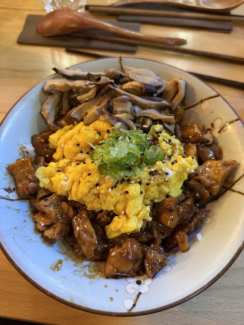 Donburi House 丼 Stampatori - Ramen Izakaya