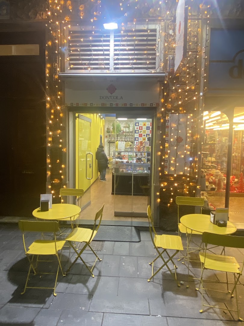 Don’Cola, Genova