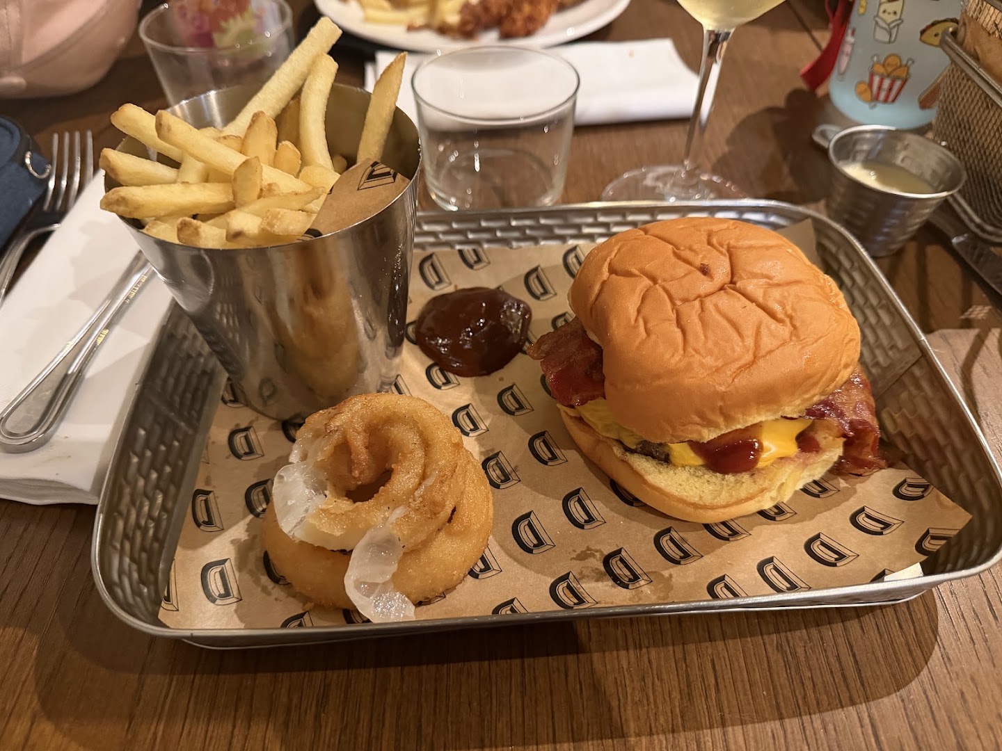 Don's - Meats & Spirits