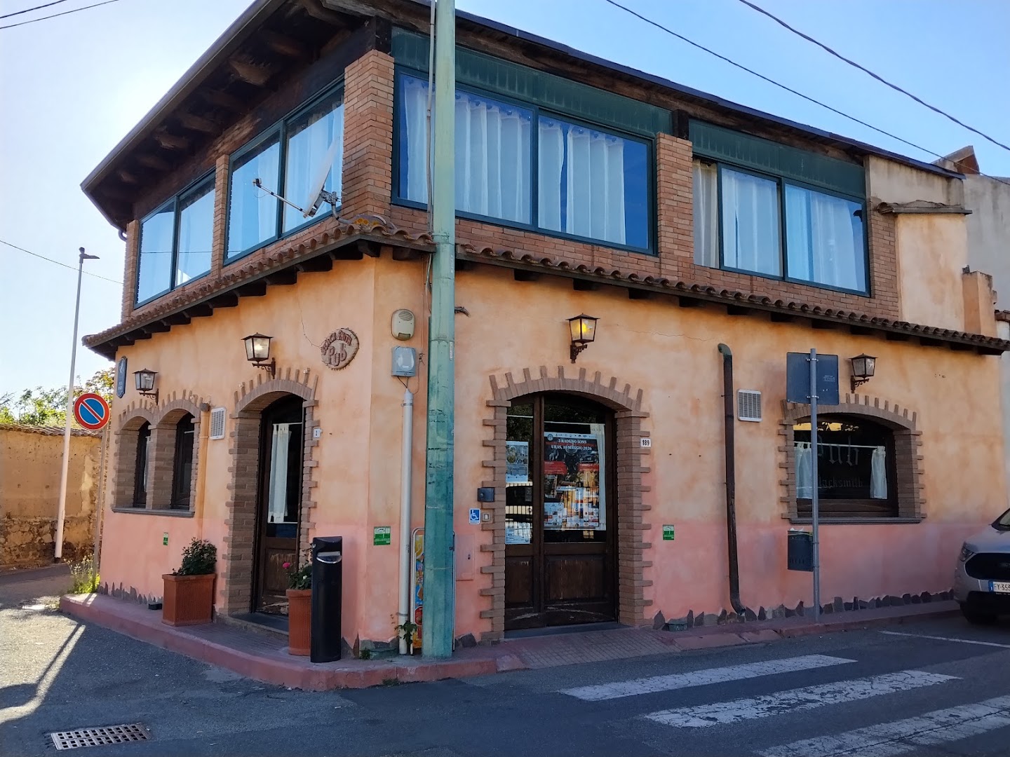Dony's pub