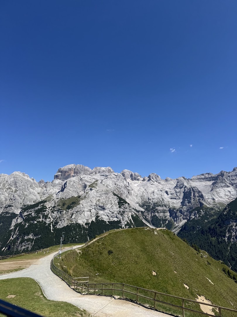 DOSS Alpine Style - Attic Restaurant - Bar - Rifugio