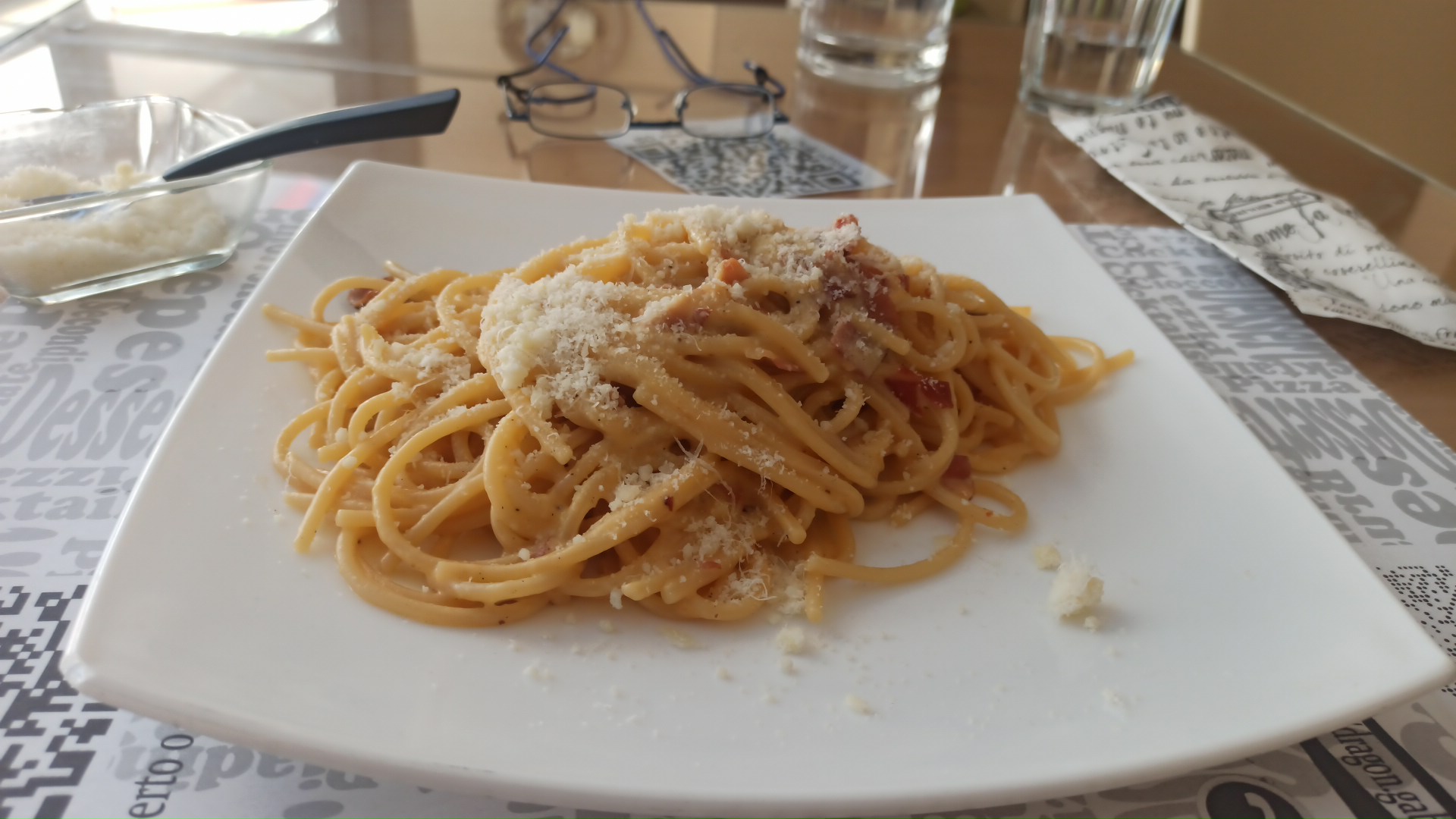 Dragon - Cafè, Restaurant & Pub, di Gabriele Lupia