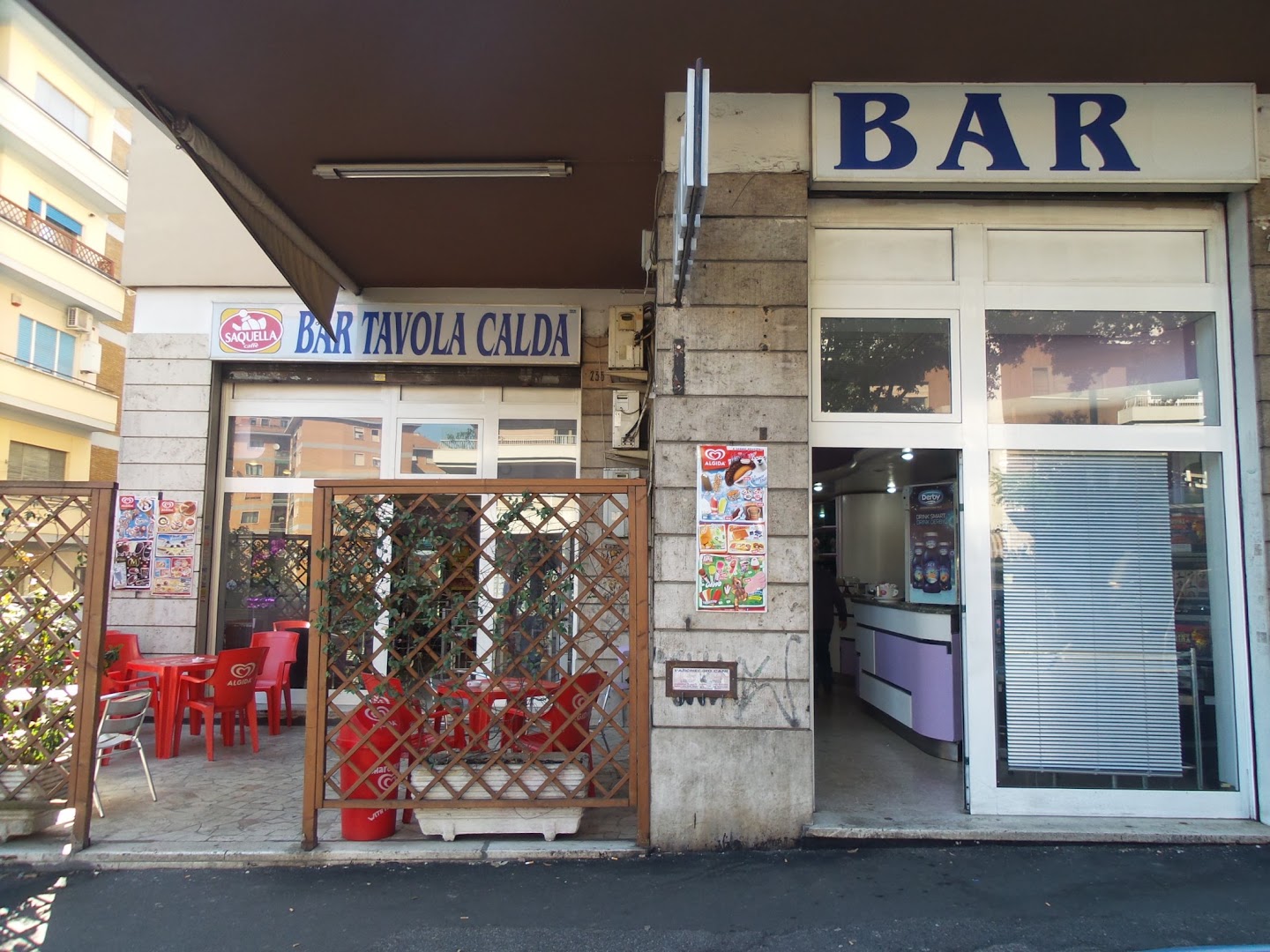 Drink and Play, Roma