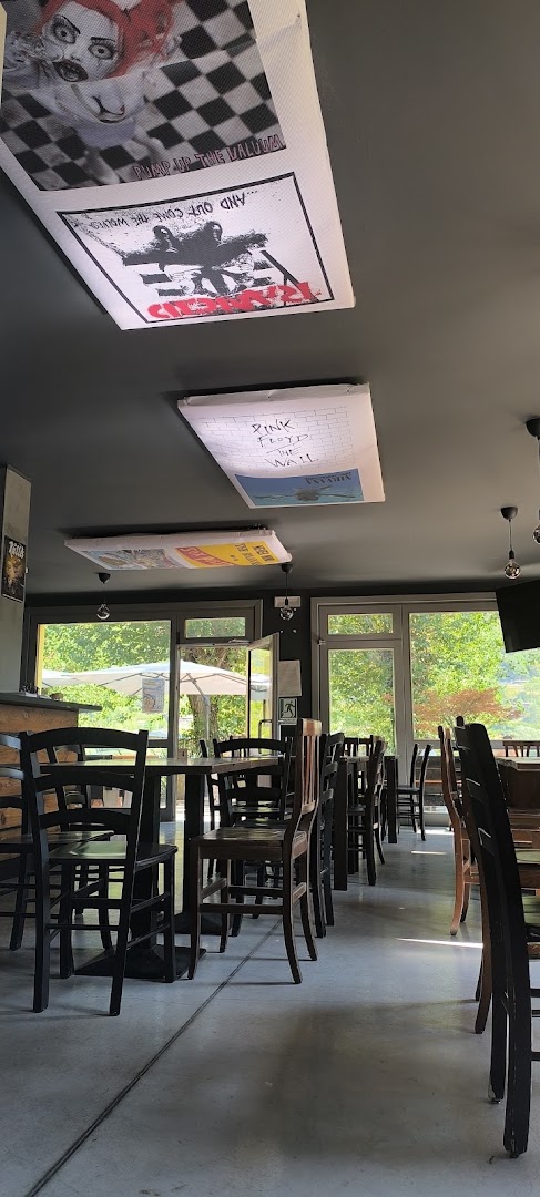 Drink Responsibly Club: The Pub