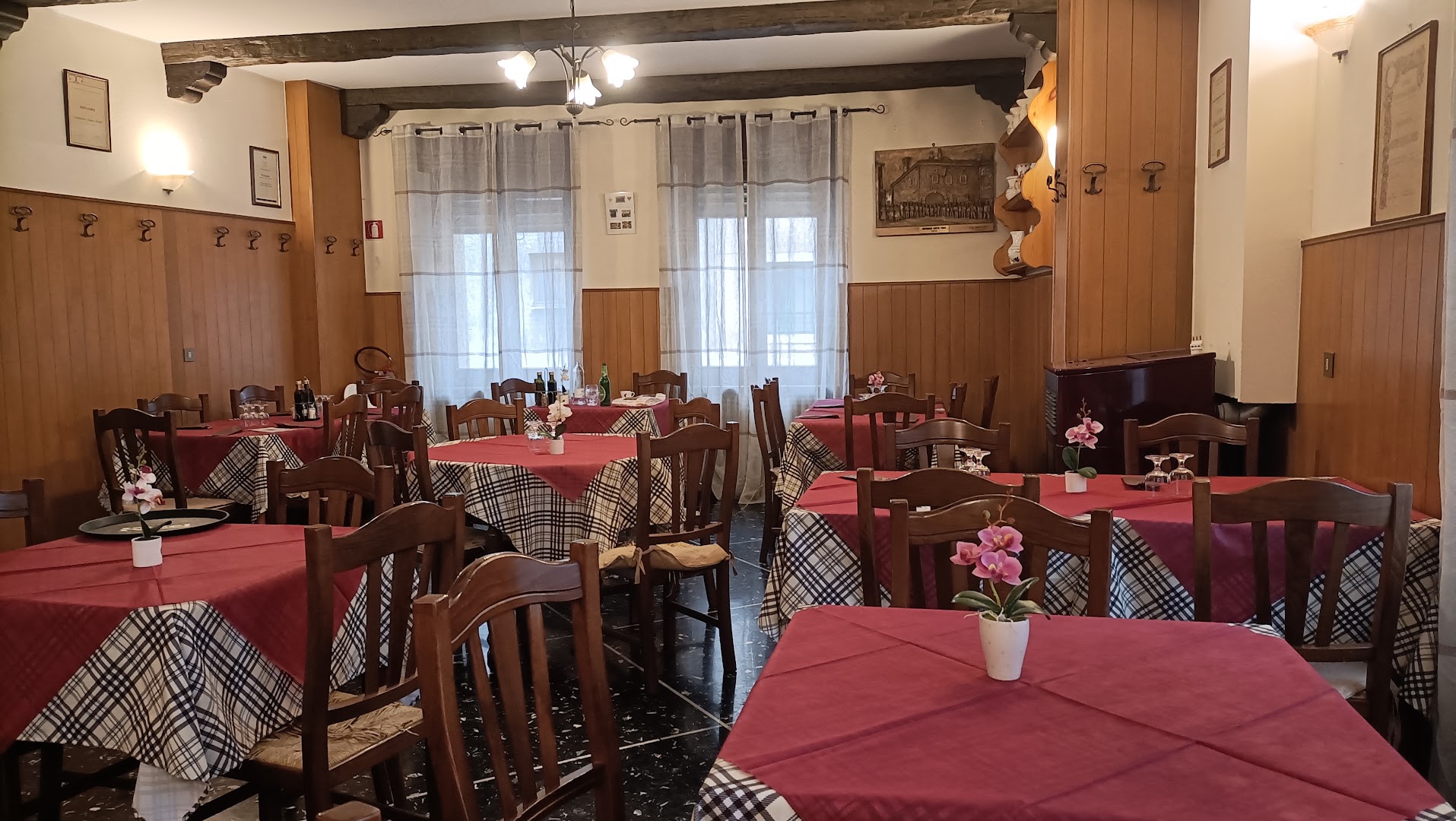 Društvena gostilna Prosek/Trattoria sociale di Prosecco